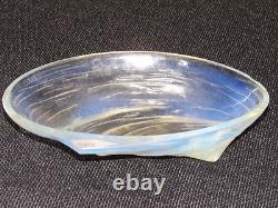 05d46 Old Empty Pocket Art Deco Opalescent Glass Signed VERNON SABINO Shell
