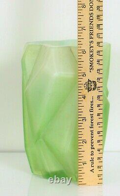 1928 Reuben Haley Ruba Rombic Vase Green Cubist Art Glass Opaline Interior