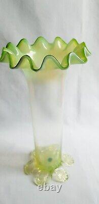 1930 Kralik art Nouveau Opaline UG Glass Vase