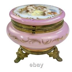 19th C. FRENCH OPALINE ART GLASS FOOTED POWDER BOX, CHERUBS EXCELLENT