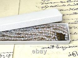 ANTIQUE MILK GLASS NECKLACE Vaseline Opalescent Moonstone Beads MILKY ART DECO