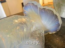 ART DECO OPALESCENT GLASS VASE by Géza Hiecz ETLING France. CIRCA 1925