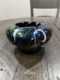 Amethyst Opalescent Threading Swirls Art Glass Handblown Rose Bowl