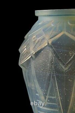 Antique Art Deco Muller Freres Luneville Opalescent Glass Vase