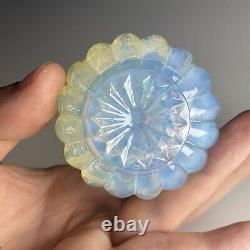 Antique Art Deco Pierre D'Avesn (Girre) French Opalescent Glass Master Open Salt