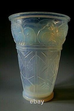Antique Art Deco Sabino Colombes Opalescent Glass Vase Circa 1930