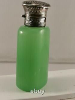 Antique Daum Nancy perfume glas Uranium opaline ouraline scent bottle Silver lid