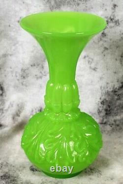 Antique French Baccarat Oak Leaf & Acorn Chrysoprase Uranium Green Opaline Vase