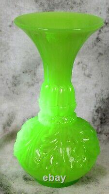 Antique French Baccarat Oak Leaf & Acorn Chrysoprase Uranium Green Opaline Vase