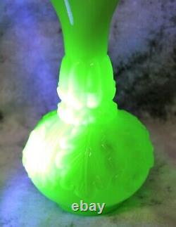 Antique French Baccarat Oak Leaf & Acorn Chrysoprase Uranium Green Opaline Vase