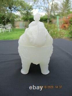 Antique French White Opaline Vallerysthal Portieux Elephant Mahout Covered Box