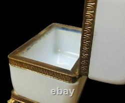 Antique Opaline Glass Trinket Box/Casket Bulle de Savon