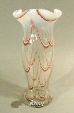 Antique WEBB English Art Glass FILAMENTOSA Uranium Opalescent Red LOOP 8 Vase