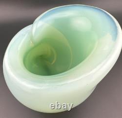 Archimede Seguso Murano Blue Green Opalescent Glass Conch Shell Bowl Paperweight