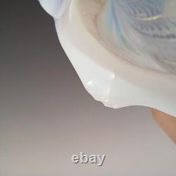 Art Deco 1930's Vintage Opalescent Glass Clam Shell Bowl