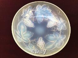 Art Deco Etling Opalescent Glass Grapevine Bowl