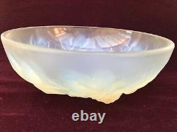 Art Deco Etling Opalescent Glass Grapevine Bowl