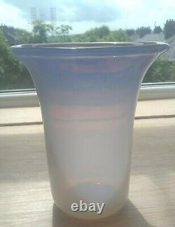 Art Deco Hand Blown Opalescent Glass Vase (Unmarked) 6 inches / 15.2 cm high