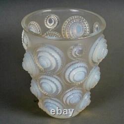 Art Deco Spirals Opalescent Glass Vase René Lalique R. Lalique Glass Spirals