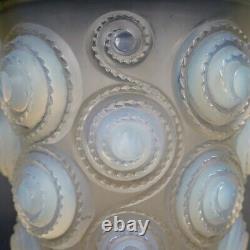 Art Deco Spirals Opalescent Glass Vase René Lalique R. Lalique Glass Spirals