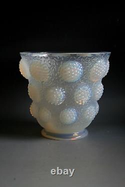 Art Deco Verlys Opalescent Glass Vase