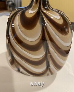 Art Glass Vetreria Barbieri VB Opaline Florence Italy Pulled Feather Vase, 12.5