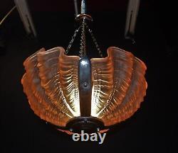 Art deco 3-tinted opalescent glass moulded slip clamshell Odeon pendant light