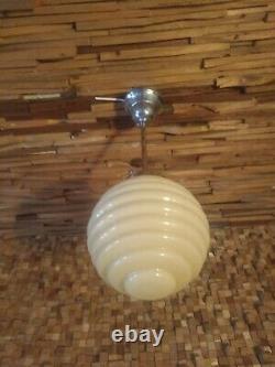 Art deco bauhaus ceiling lamp. 1920/30. Original. Opaline globe