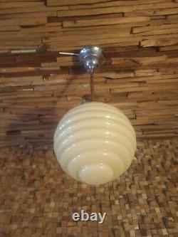 Art deco bauhaus ceiling lamp. 1920/30. Original. Opaline globe