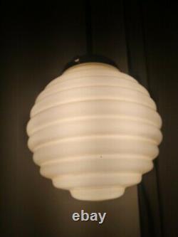 Art deco bauhaus ceiling lamp. 1920/30. Original. Opaline globe