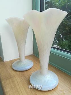 Art noveau pair of vases, opaline mother of pearl, perfect. Kralik