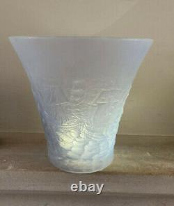 BAROLAC (INWALD) OPALESCENT RELIEF MOULDED GLASS ARMADA VASE 1930s