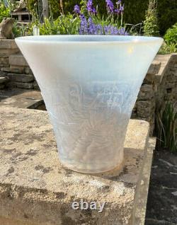 BAROLAC (INWALD) OPALESCENT RELIEF MOULDED GLASS ARMADA VASE 1930s