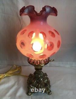 Beautiful Fenton Art Glass Cranberry Opalescent Coin Dot Lamp G10