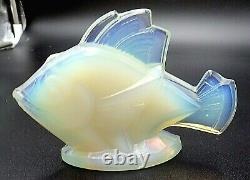 Beautiful SABINO FRANCE OPALESCENT ART GLASS CHABOT FISH FIGURINE / PAPERWEIGHT