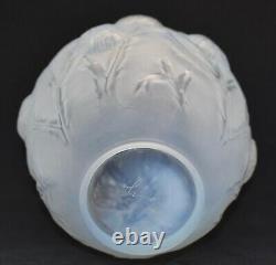 Beautiful Signed SABINO France Vase LES OURSINS Opalescent 19cm