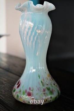 Bohemian Antique ca. 1905 Kralik Harlequen Opalescent Art Glass Vase Loetz Era