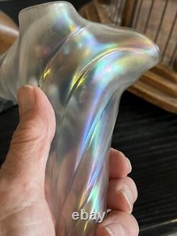 C19th Victorian John Walsh Walsh Iridescent H/Blown Twisted Fluted Vase 21cms