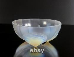 Design Vase Ernest Marius Sabino 1930 Opalescent Glass Art Deco France