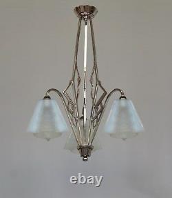 EZAN EJG J. Gauthier FRENCH OPALESCENT ART DECO CHANDELIER. 1930 1935 lustre