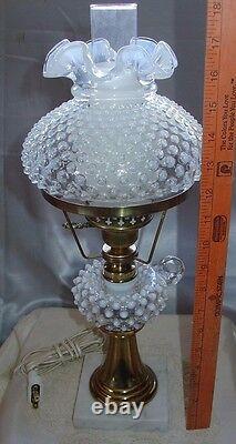 FENTONGLASSVINTAGE60sXSRCFR WHITE OPALESCENTHOBNAILMINIATURE STUDENT LAMP