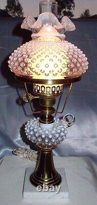 FENTONGLASSVINTAGE60sXSRCFR WHITE OPALESCENTHOBNAILMINIATURE STUDENT LAMP