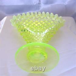 FENTON GLASS40sTOPAZVASELINE OPALESCENT6HOBNAILSCARCEFANVASEMNTVINTAGE