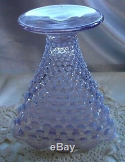 FENTON GLASSMINT&PRFc1944VINTAGEXSRCWISTERIAOPALESCENTHOBNAIL6.5FAN VASE