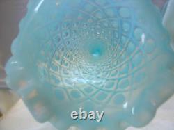 FENTON GLASSMNT&PERFVINTAGE50sBLUE OPALESCENTDIAMOND LACE1 HORN10EPERGNE