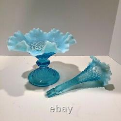 FENTON GLASSMNT&PERFVINTAGE50sBLUE OPALESCENTDIAMOND LACE1 HORN10EPERGNE