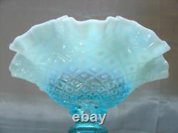 FENTON GLASSMNT&PERFVINTAGE50sBLUE OPALESCENTDIAMOND LACE1 HORN10EPERGNE