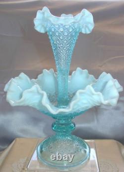 FENTON GLASSMNT&PERFVINTAGE50sBLUE OPALESCENTDIAMOND LACE1 HORN10EPERGNE