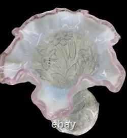 FENTON Pink Baby Blue Ombre Opalescent Ruffle Trumpet Vase Daffodils Rare Colors