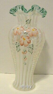 Fenton 11 Vase Sea Mist Green Crest Opalescent Meadow Beauty Feathered Vase